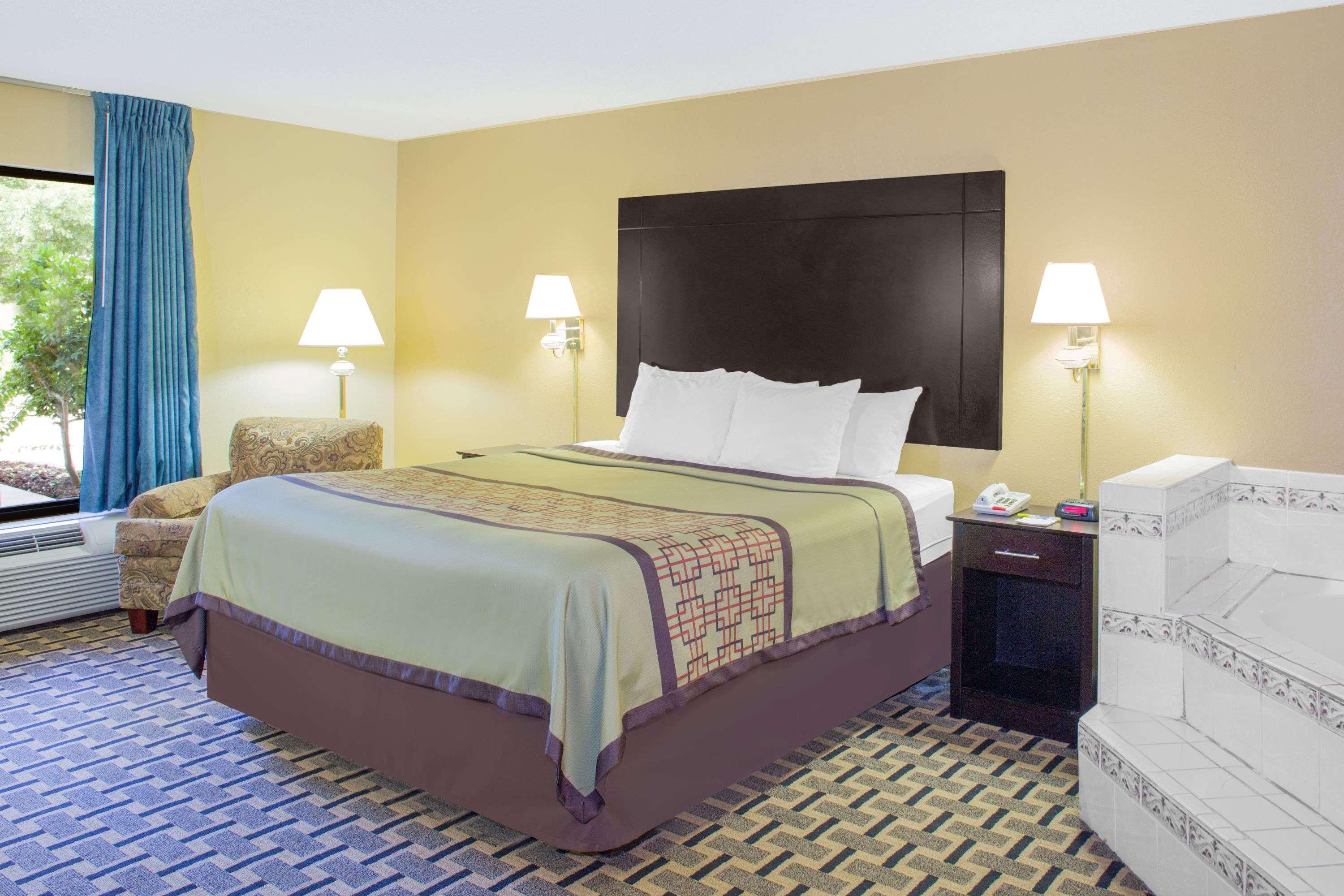 Days Inn By Wyndham Andalusia Kültér fotó