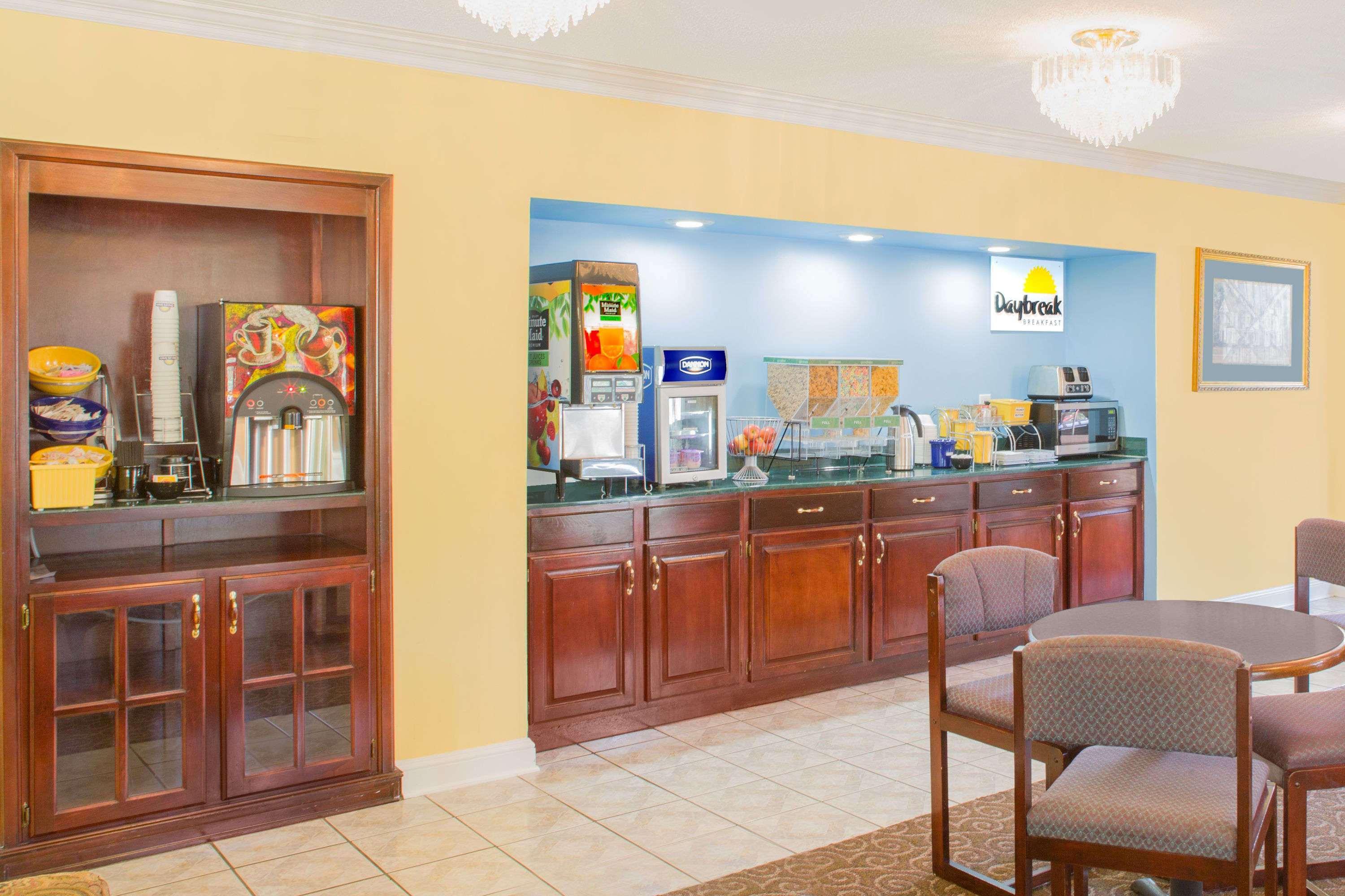 Days Inn By Wyndham Andalusia Kültér fotó